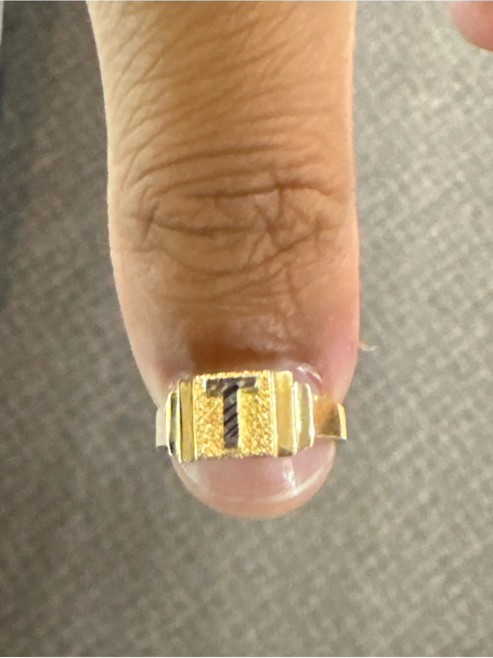 10K Yellow Gold Baby Ring Letter T Size 3 1.2g Initial Signet Ring